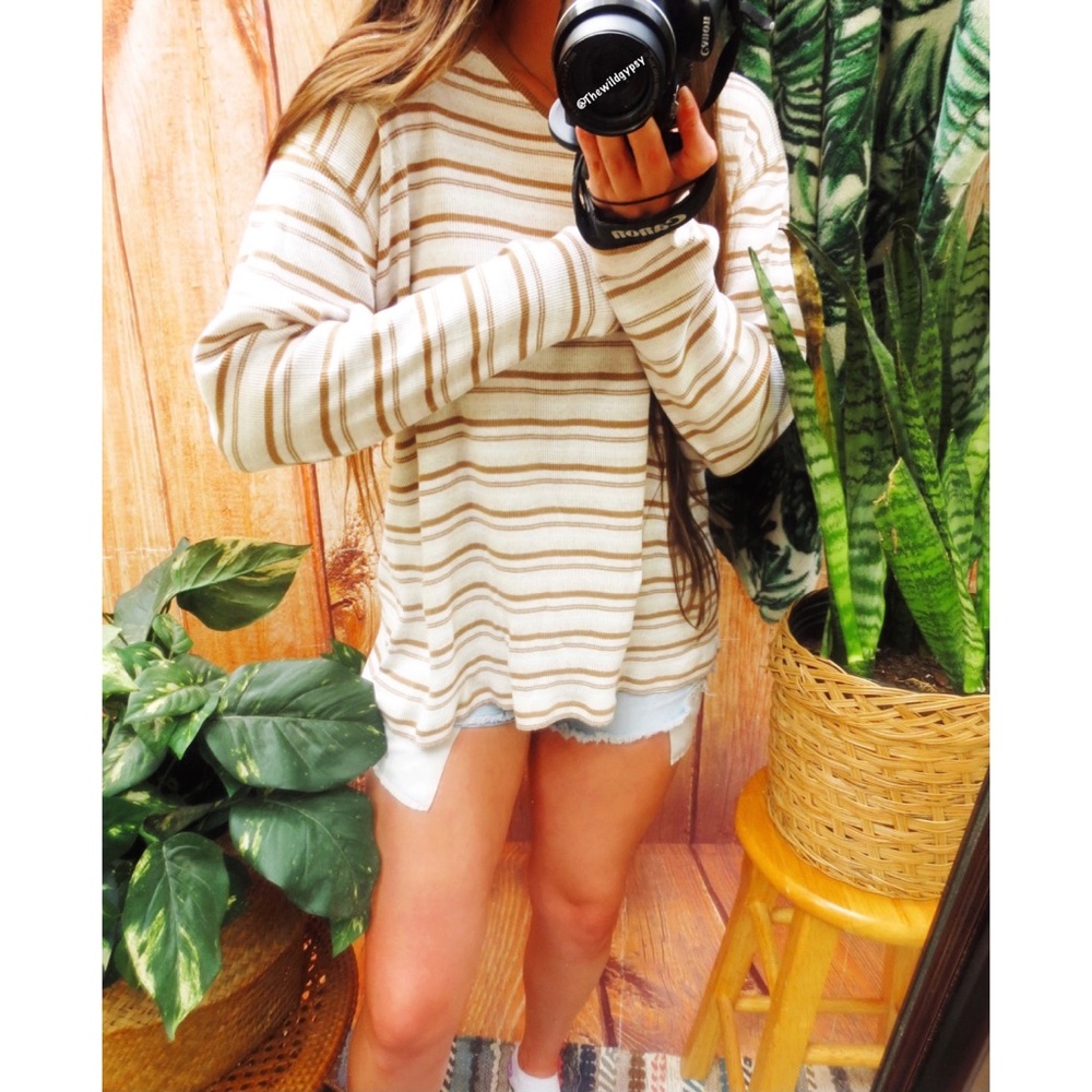 Cozy striped slouchy ribbed knit sweater 🍂 - Picture 2 of 6